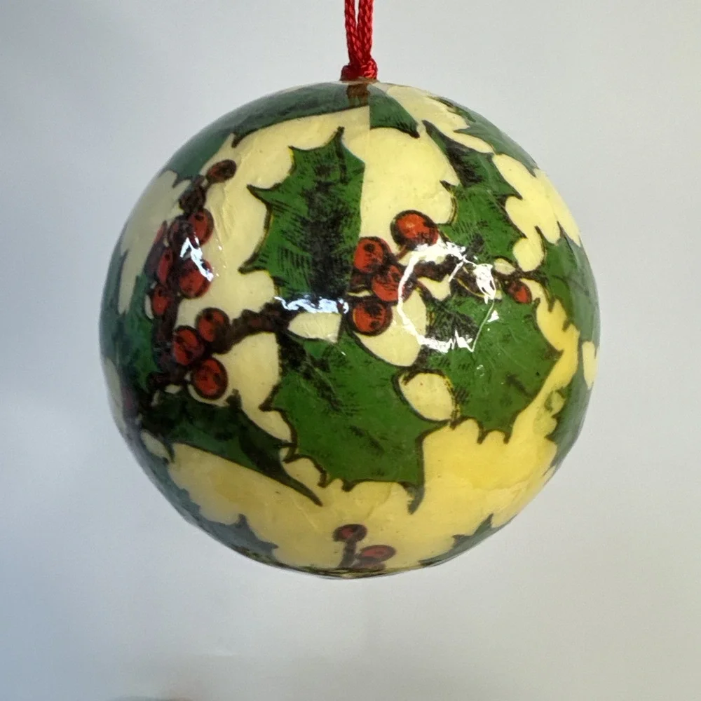 Set of 5 Vintage Paper Mache Decoupage Holly & Berry Christmas Ornaments 4